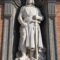 Le statue dei re di Napoli